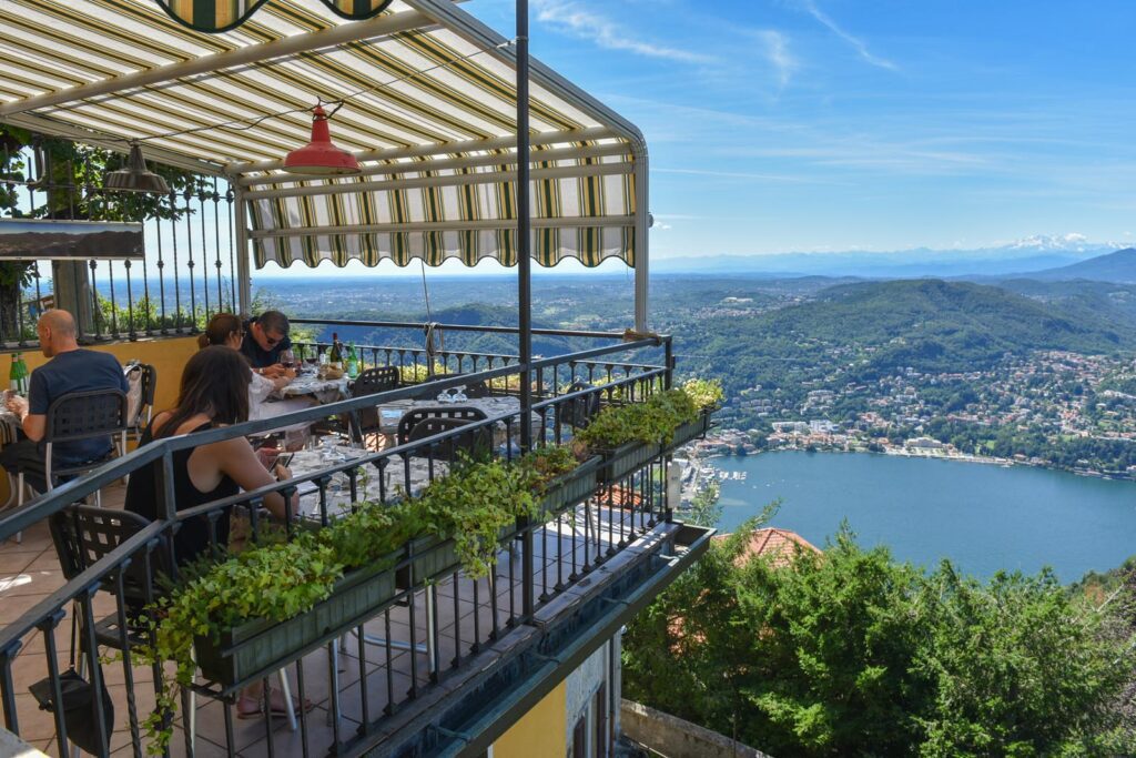 Trattoria dei Bracconieri in Brunate