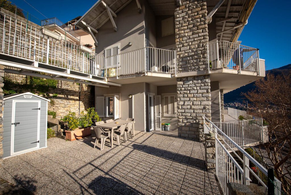 Como Lake Amazing View verhuurd door "byMyHomeinComo"