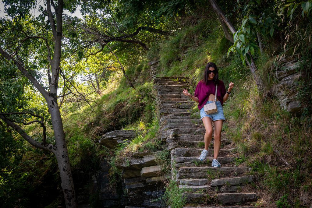 Sentée di Sort van Rovenna naar Molrasio